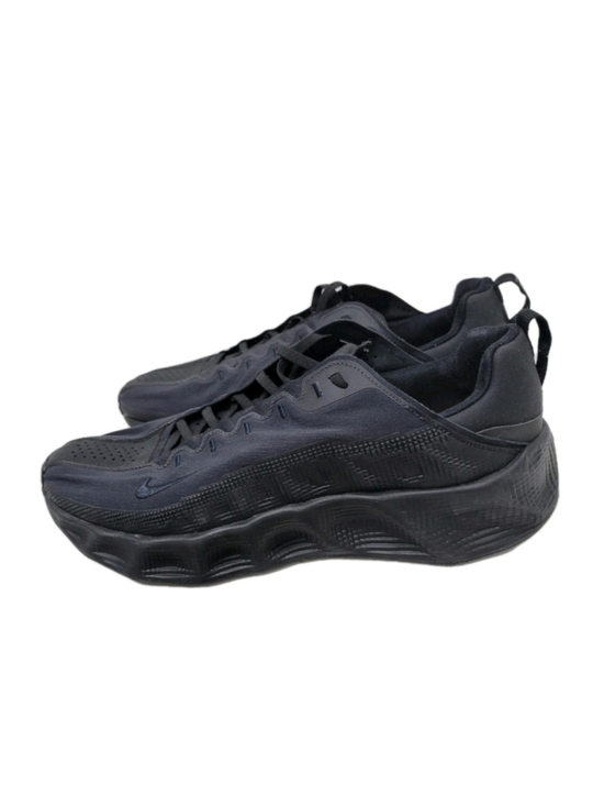 Athletic_Shoes